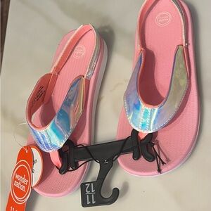 NWT Girls 11/12 Sandals